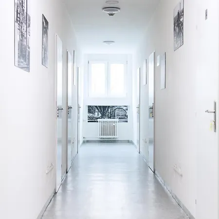 Hostel Na Salamoune *