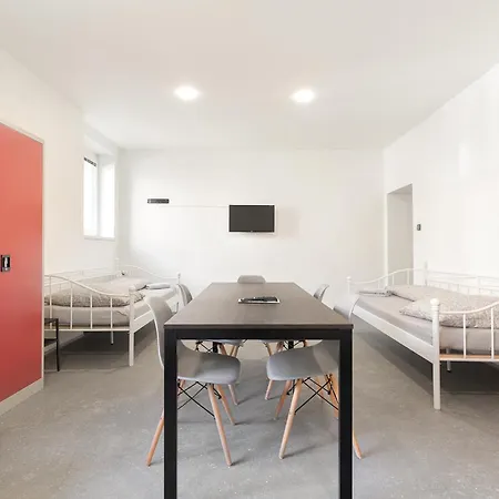 Na Salamoune Hostel Οστράβα