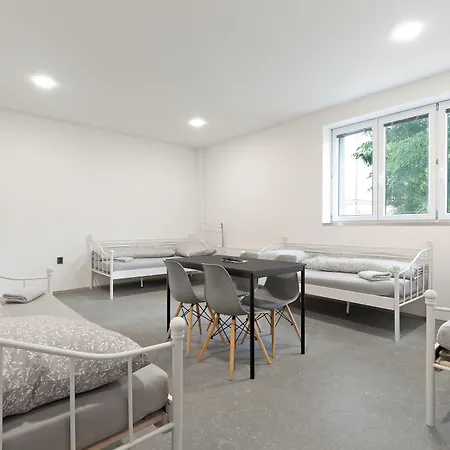 Hostel Na Salamoune *