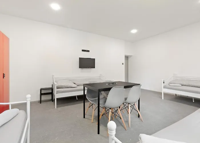 Na Salamoune Hostel *