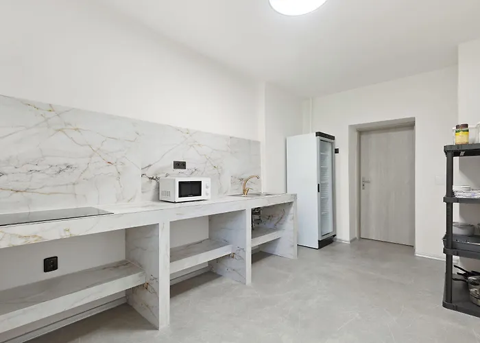 Hostel Na Salamoune *